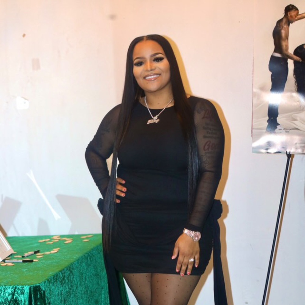 Meet your Posher, Ashley